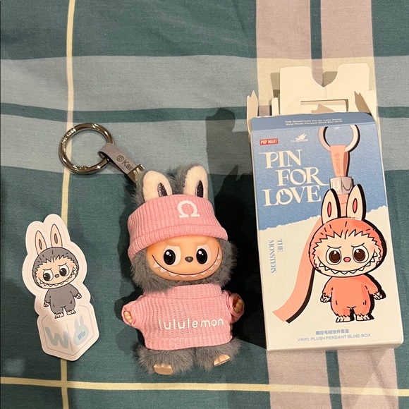 Popmart love labubu W - Picture 1 of 2